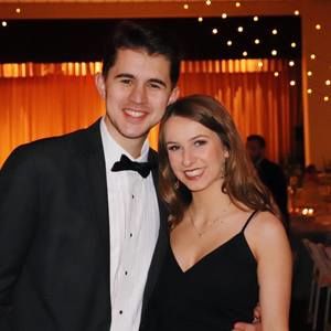 Meet your Posher, Stewart